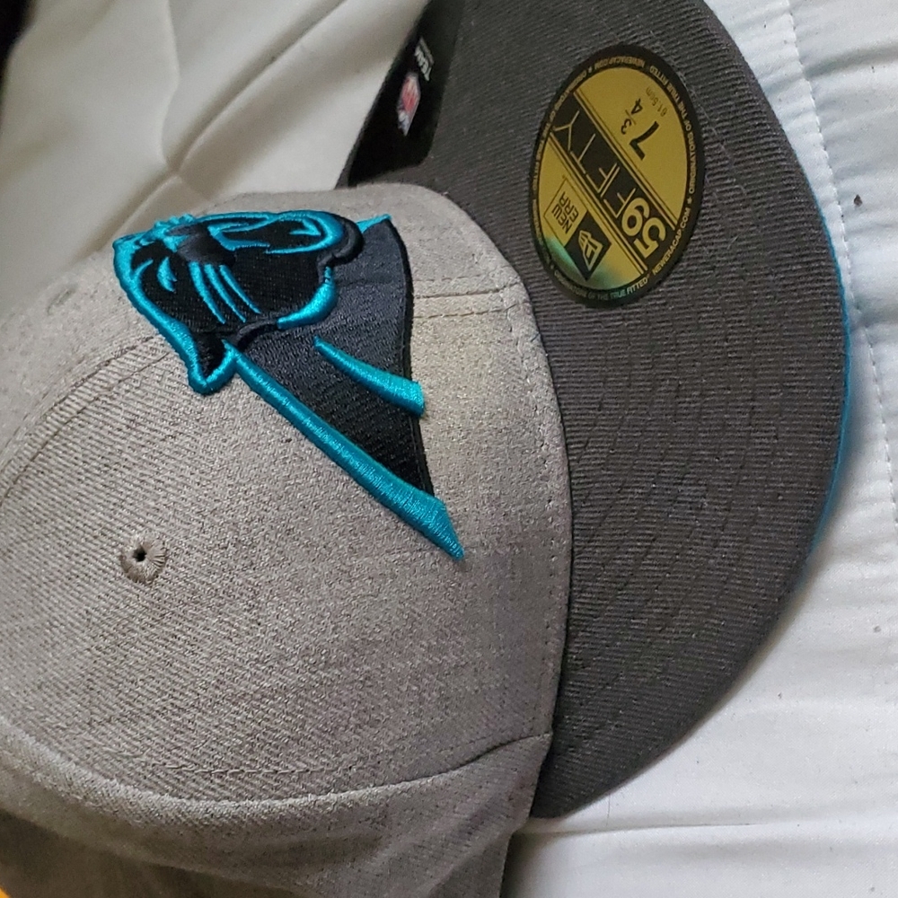 New Era NFL Carolina Panthers Fitted Hat Size 7 3/4